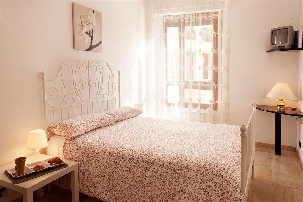 Hotel Provenza Ventimiglia Exteriör bild