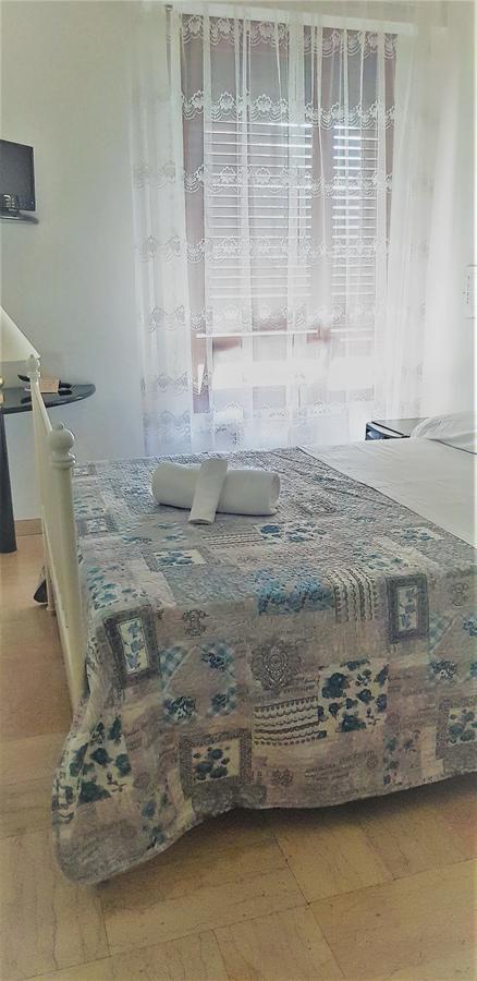 Hotel Provenza Ventimiglia Exteriör bild